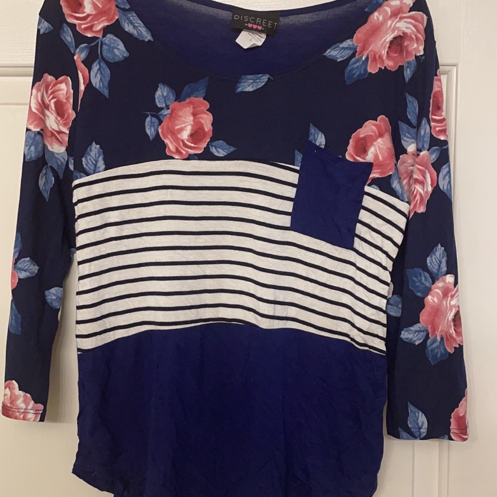 Super cute 3/4 length sleeve shirt